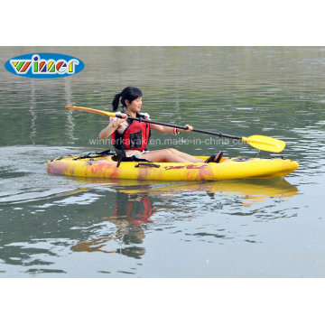 Gagnant Classique Plastic Single Kayak